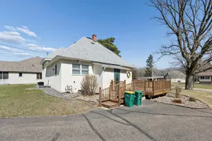 3555 Edgerton St, Vadnais Heights, MN 55127 - Photo 10