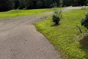 18975 Flora St NW, Oak Grove, MN 55011 - Photo 2