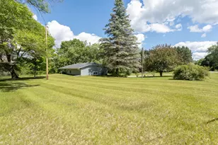 18975 Flora St NW, Oak Grove, MN 55011 - Photo 2