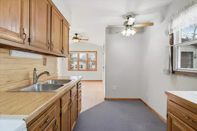 3417 Regent Avenue N, Crystal, MN 55422 - Photo 10