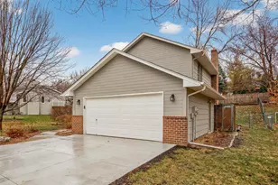 14333 Fisher Ave NE, Prior Lake, MN 55372 - Photo 2