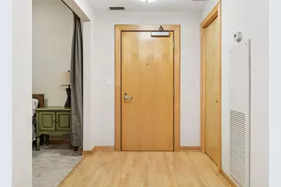 215 10th Avenue S #533, Minneapolis, MN 55415 - Photo 4