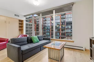 215 10th Ave S, Minneapolis, MN 55415 - Photo 16