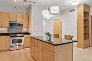 215 10th Ave S, Minneapolis, MN 55415 - Photo 12