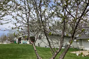 219 Main St E, Clarks Grove, MN 56016 - Photo 32