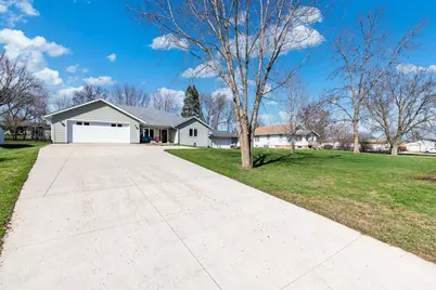 219 Main Street E, Clarks Grove, MN 56016 - Photo 2