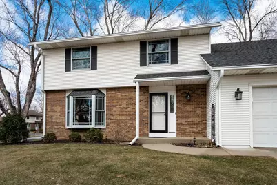 10532 Xylon Road S, Bloomington, MN 55438 - Photo 2