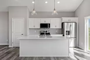 811 Fox River Rd, Somerset, WI 54025 - Photo 8