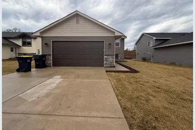8885 Parkview Circle, Chisago City, MN 55013 - Photo 32