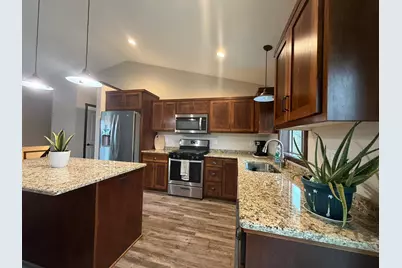 8885 Parkview Circle, Chisago City, MN 55013 - Photo 2