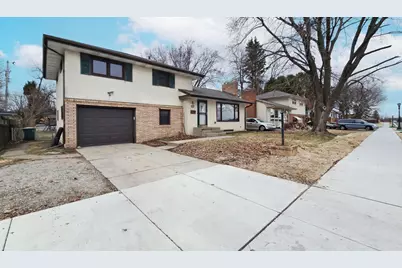 1479 Winthrop Street N, Saint Paul, MN 55119 - Photo 2
