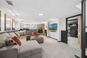 5717 Dale Ave, Edina, MN 55436 - Photo 6