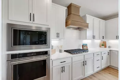 6276 Jennifer Avenue S, Cottage Grove, MN 55016 - Photo 2