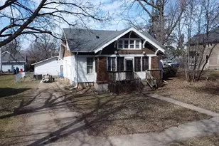 920 Elm St, Alexandria, MN 56308 - Photo 1