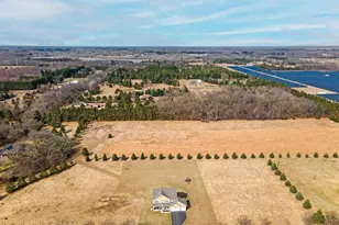 10551 Lanesboro Way, North Branch, MN 55056 - Photo 38