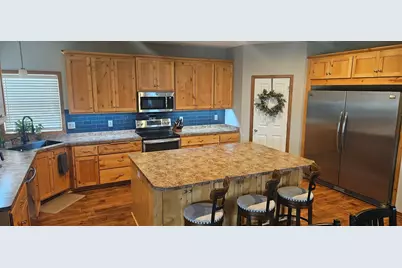 10551 Lanesboro Way, North Branch, MN 55056 - Photo 6