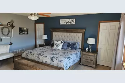 10551 Lanesboro Way, North Branch, MN 55056 - Photo 12