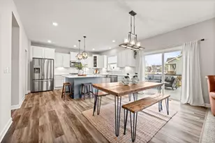 1865 Primrose Ln, Victoria, MN 55386 - Photo 4