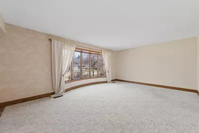 4363 Bramblewood Avenue, Vadnais Heights, MN 55127 - Photo 14