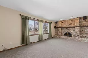 4363 Bramblewood Ave, Vadnais Heights, MN 55127 - Photo 8