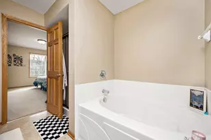 9651 Belmont Ln, Eden Prairie, MN 55347 - Photo 14