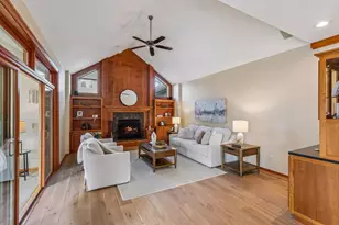 9118 Victoria Dr, Eden Prairie, MN 55347 - Photo 12