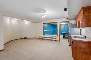 9118 Victoria Dr, Eden Prairie, MN 55347 - Photo 28