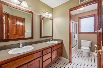 9118 Victoria Drive, Eden Prairie, MN 55347 - Photo 24