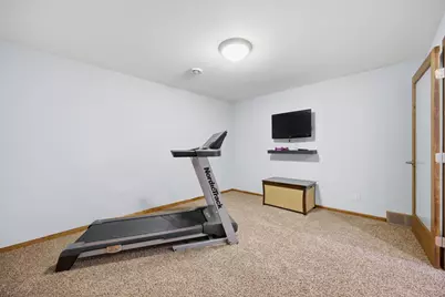 2218 41st Street S, Moorhead, MN 56560 - Photo 32