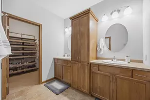 2218 41st St S, Moorhead, MN 56560 - Photo 18