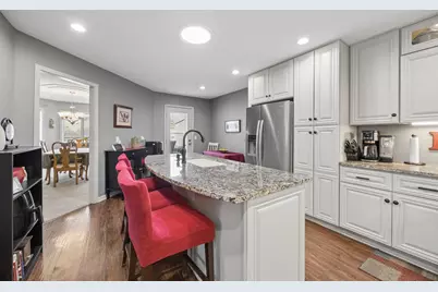 2679 Lake Court Circle, Mounds View, MN 55112 - Photo 8