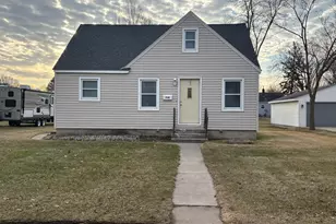 710 12th St N, Benson, MN 56215 - Photo 1