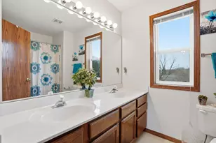 953 Lake Ridge Bay, Woodbury, MN 55129 - Photo 24