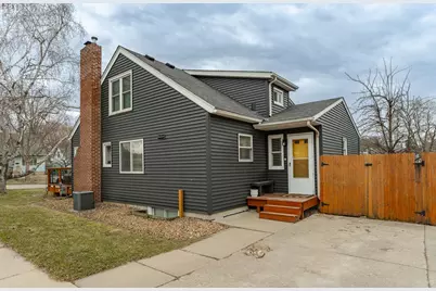 1125 6th Avenue NW, Rochester, MN 55901 - Photo 2