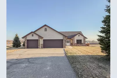 2953 9th Avenue SE, Willmar, MN 56201 - Photo 1