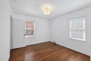 930 Hawthorne Ave E, Saint Paul, MN 55106 - Photo 14