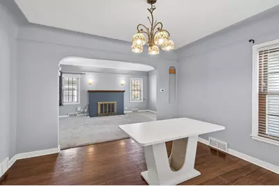 930 Hawthorne Avenue E, Saint Paul, MN 55106 - Photo 8