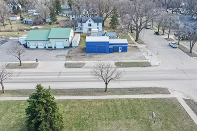 203 Park Avenue E, Renville, MN 56284 - Photo 2