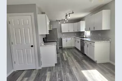 106 Center Avenue W, Deer Creek, MN 56527 - Photo 4