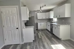 106 Center Ave W, Deer Creek, MN 56527 - Photo 4