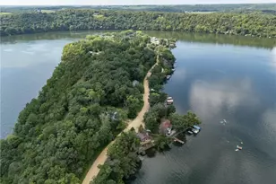 40402 Ryans Bay Rd, Zumbro Falls, MN 55991 - Photo 2