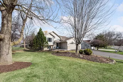 960 Saddlebrook Curve, Chanhassen, MN 55317 - Photo 1