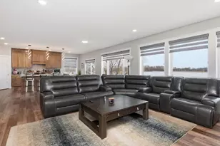 11619 E Laketowne Dr, Albertville, MN 55301 - Photo 16