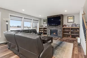 11619 E Laketowne Dr, Albertville, MN 55301 - Photo 14