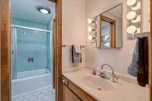 2000 Roe Crest Dr, North Mankato, MN 56003 - Photo 40