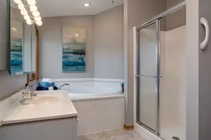 2000 Roe Crest Dr, North Mankato, MN 56003 - Photo 28