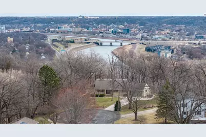 2000 Roe Crest Drive, North Mankato, MN 56003 - Photo 72