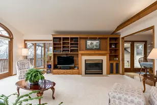 2000 Roe Crest Dr, North Mankato, MN 56003 - Photo 12