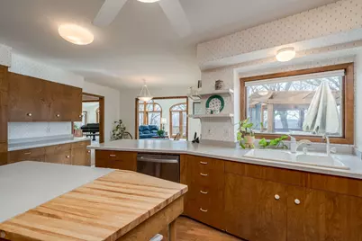 2000 Roe Crest Drive, North Mankato, MN 56003 - Photo 20