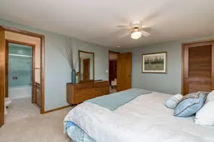 2000 Roe Crest Dr, North Mankato, MN 56003 - Photo 38